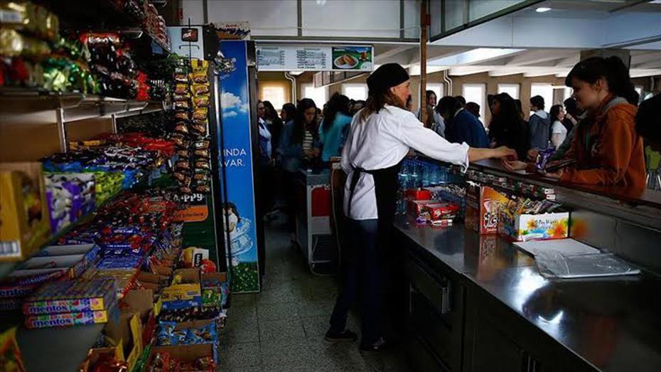 Okul Kantinlerindeki Fiyat Artışları Öğrencileri ve Velileri Endişelendiriyor