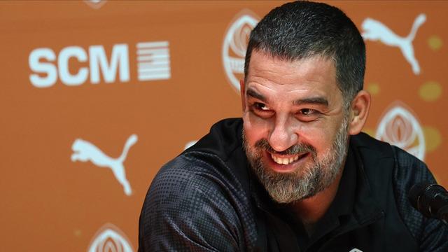 Arda Turan'ın liderlik ettiği Shakhtar Donetsk, güçlü performansıyla öne çıkıyor