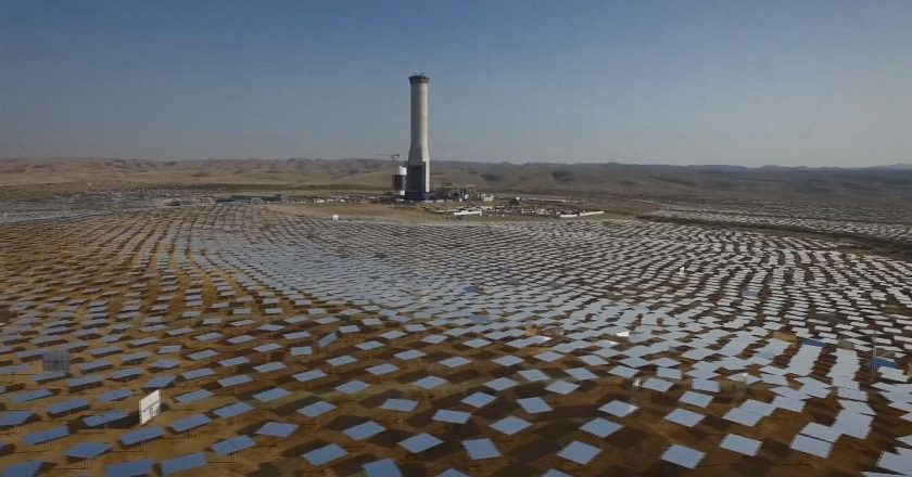 Dünyanın en yüksek güneş enerjisi kulesinin inşaatı başladı