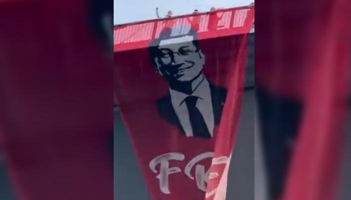 ‘Free İmamoğlu…’ CHP’li vekiller 15 Temmuz Şehitler Köprüsü’ne astı, CHP lideri Özel: “Bu daha başlangıç”