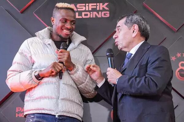 Galatasaray Başkanı Dursun Özbek’ten gece yarısı Victor Osimhen açıklaması!