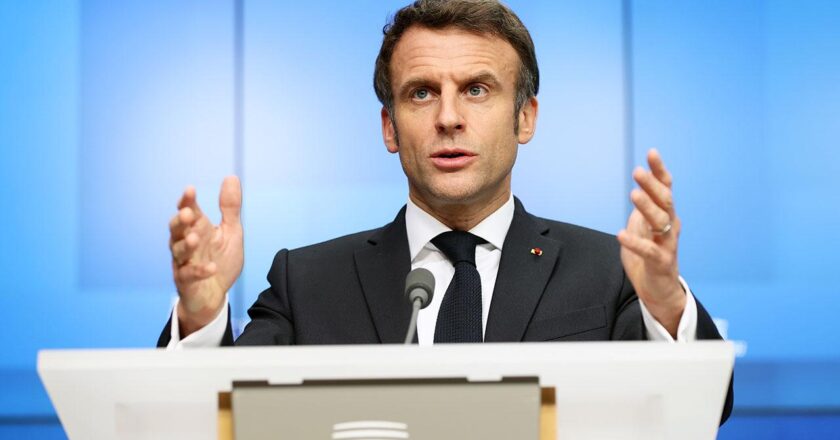 Macron, İsrail’in İran’ın nükleer programıyla ilgisi olmayan saldırılarını sonlandırmasını istedi