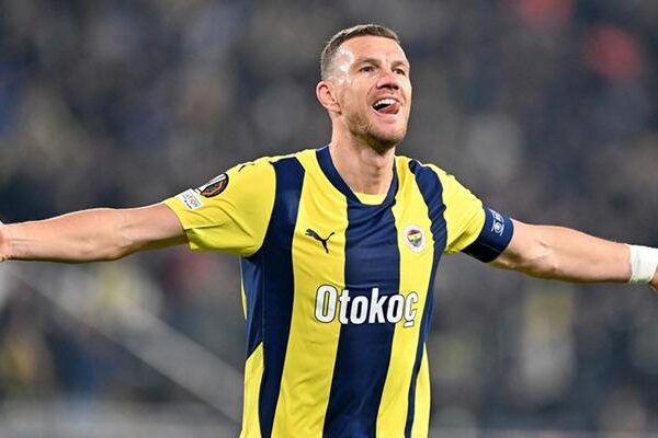Fenerbahçe’den ayrılan Edin Dzeko, Fiorentina’ya imza attı! İşte sözleşme süresi