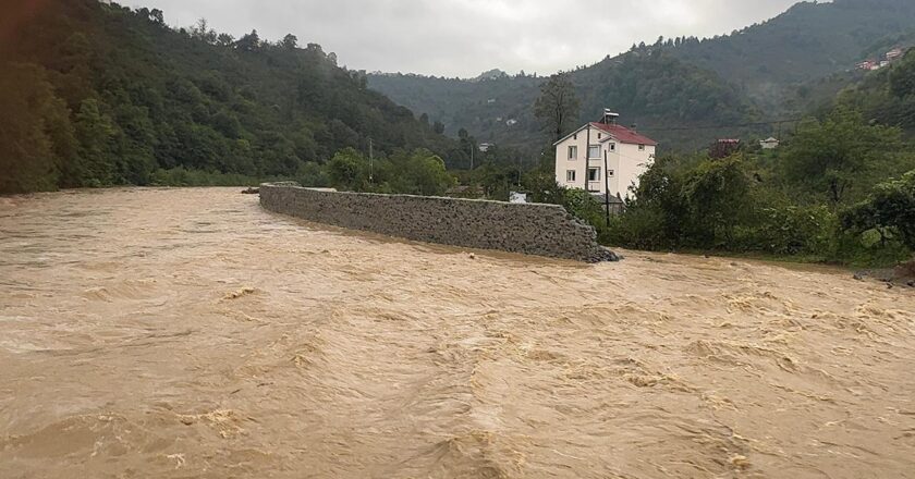 Giresun’da sağanak: Mahsur kalan 19 kişi kurtarıldı