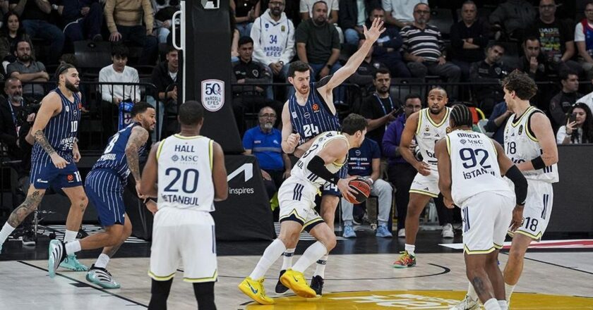 Son Dakika Spor Haberi | EuroLeague’deki Türk derbisinde Fenerbahçe, Anadolu Efesi mağlup etti