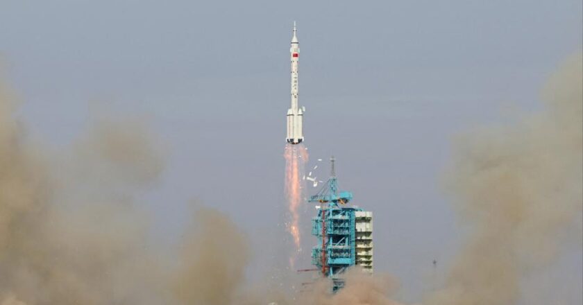 Çin’in Yenilikçi Roketi Uzayda Alevler İçinde Kaldı