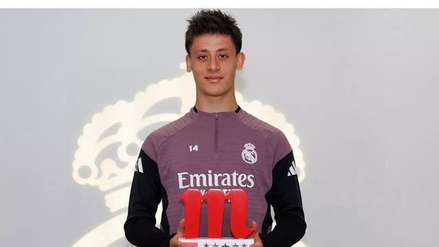 Milli futbolcu Arda Güler, Real Madrid’de nisan ayının oyuncusu seçildi