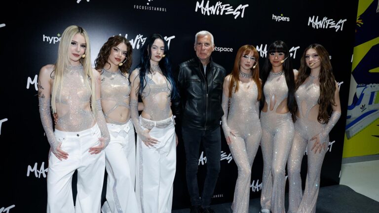 Manifest dünya sahnesine açılıyor: Efsane menajer John Giddings ile anlaşma